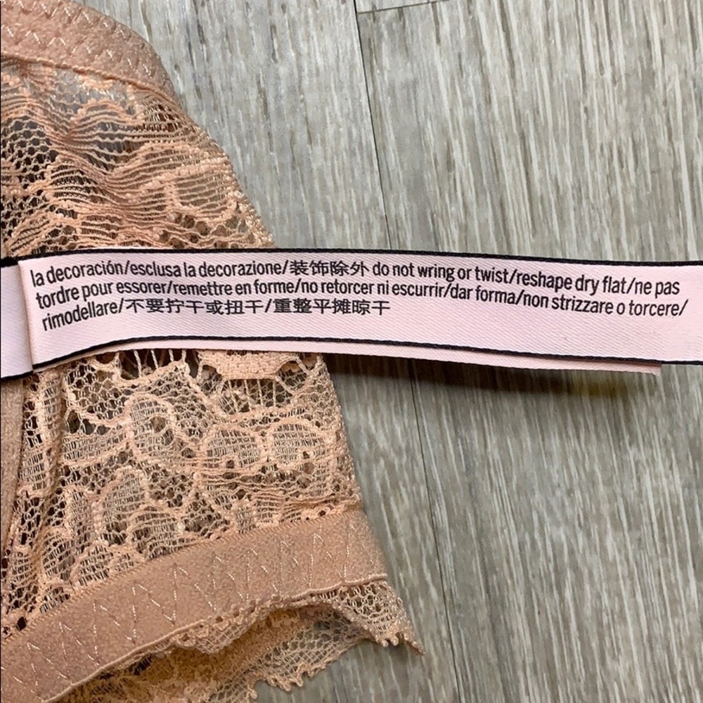 Victoria’s Secret DREAM ANGELS Demi Bra - Picture 13 of 14